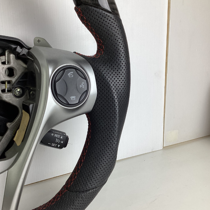 Toyota Camry 2012- 2017 carbon Fiber Steering Wheel (core exchange required) - Image 3