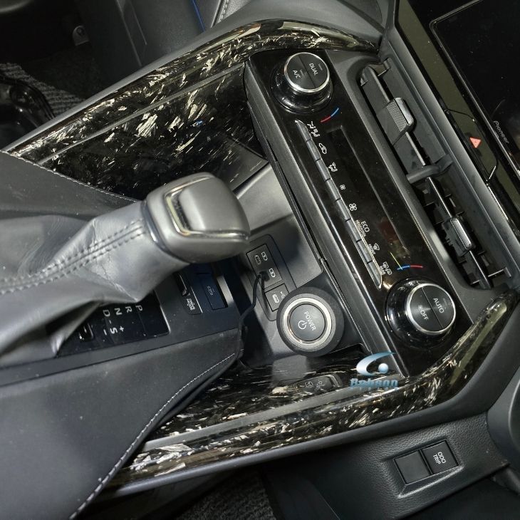 Toyota Harrier Hybrid 2025 Premium Forged Carbon Fiber Center Console Panel*4pcs* (core exchange required)