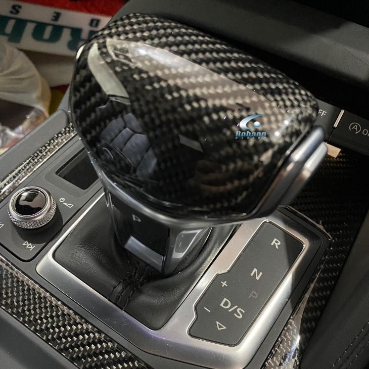 Audi R8 V10 Premium Carbon Fiber Gear Knob 2020-2024(core exchange required)